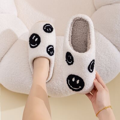 Melody Smiley Face Slippers - Spicy and Sexy