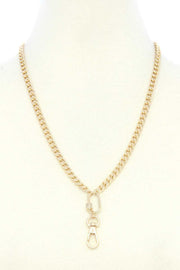 Oval Charm Curb Link Metal Necklace - Spicy and Sexy