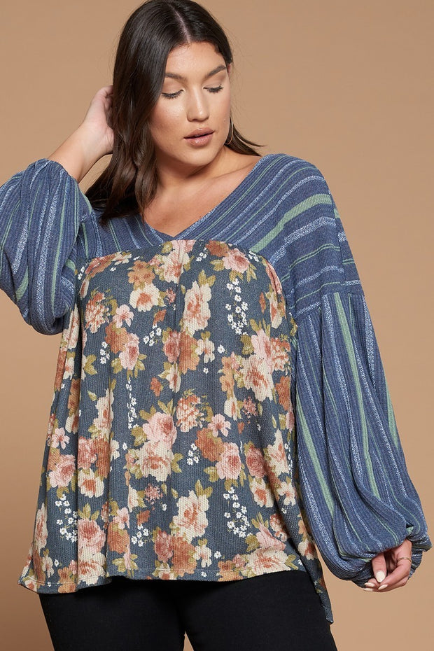 Floral Printed Knit Top (Plus Size)